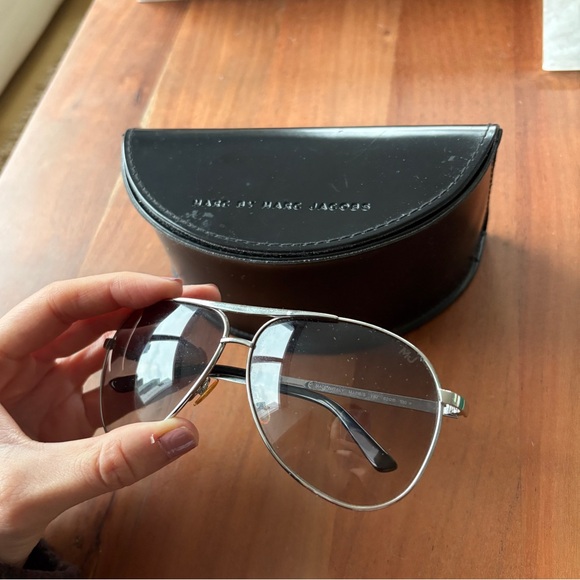 Men’s Marc Jacob Aviator Sunglasses - Picture 3 of 4